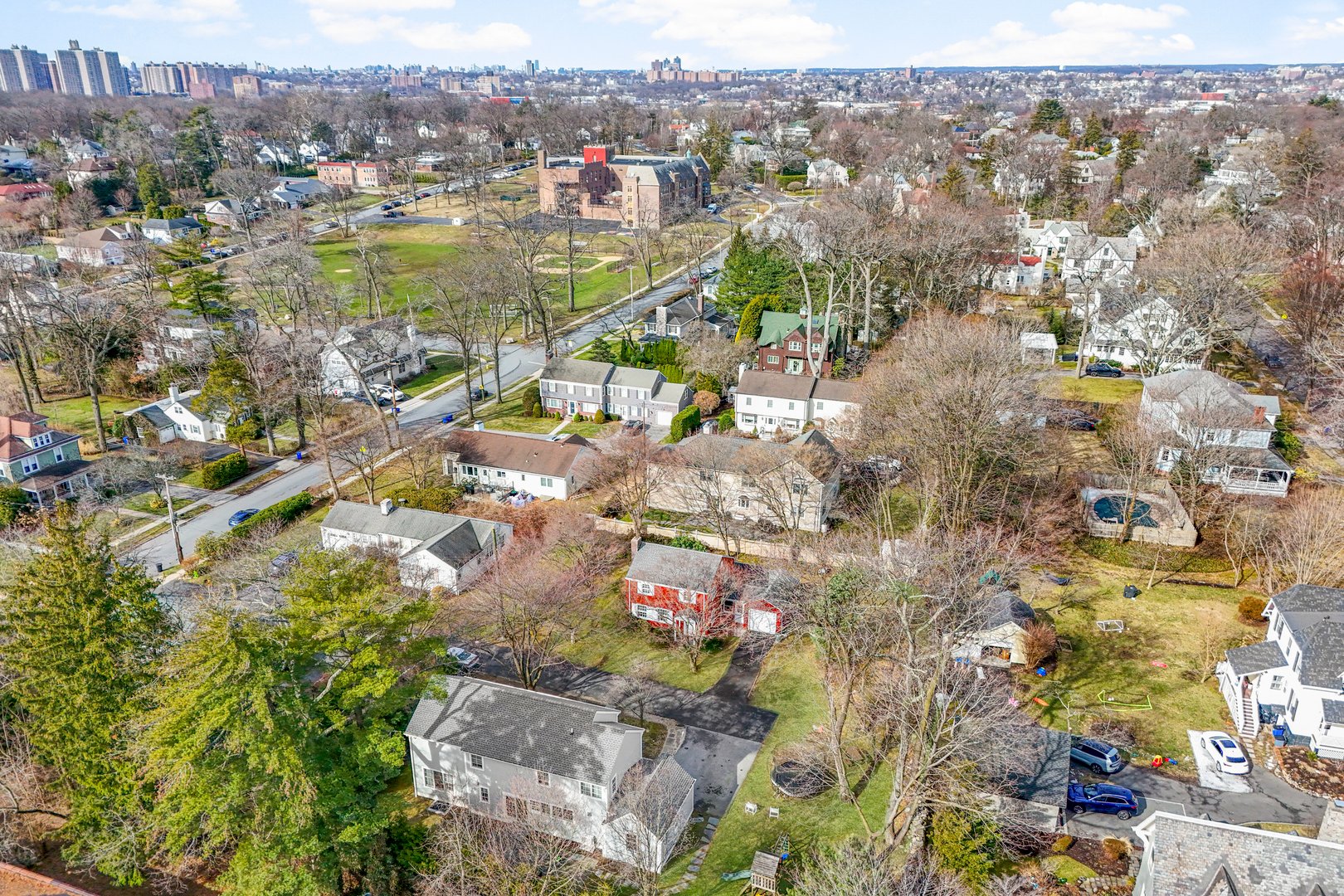 1054 Clay Avenue Photo 34