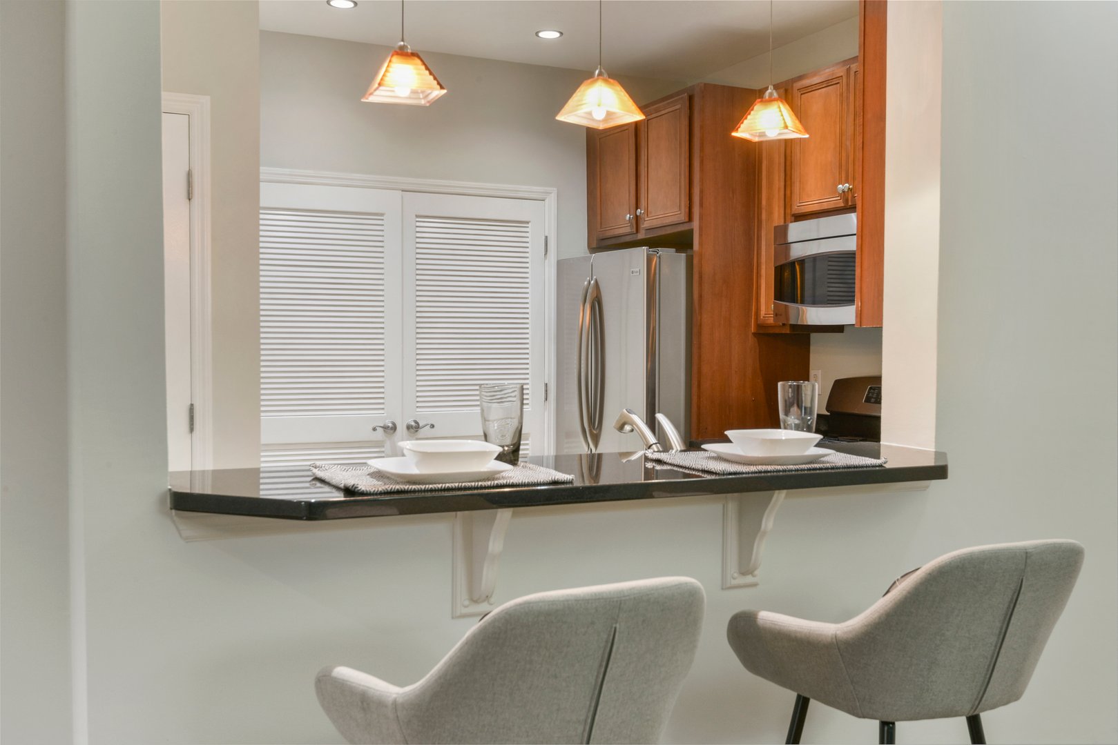 410 Westchester Avenue  #110 Photo 7