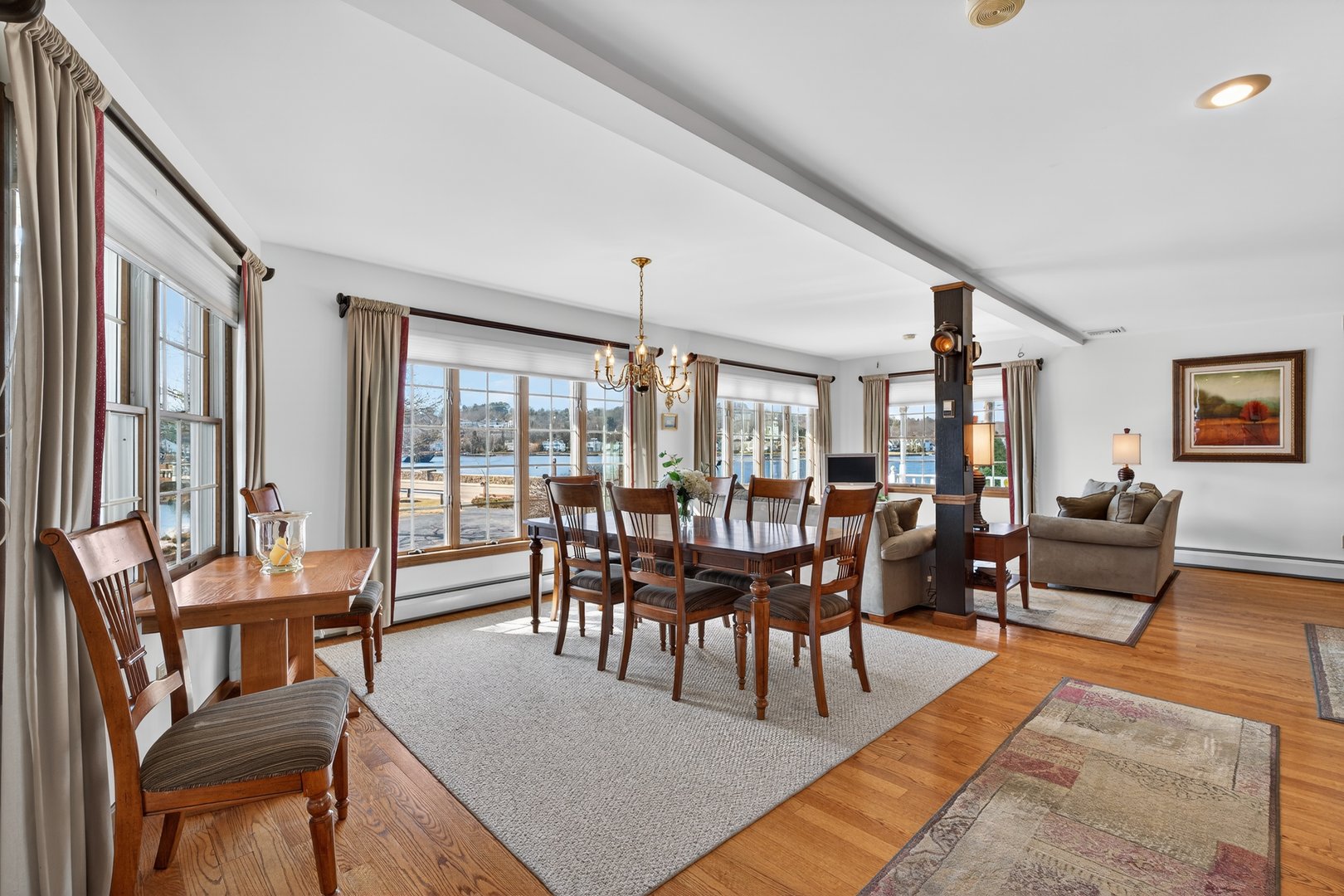 40 Holmes Street Photo 3