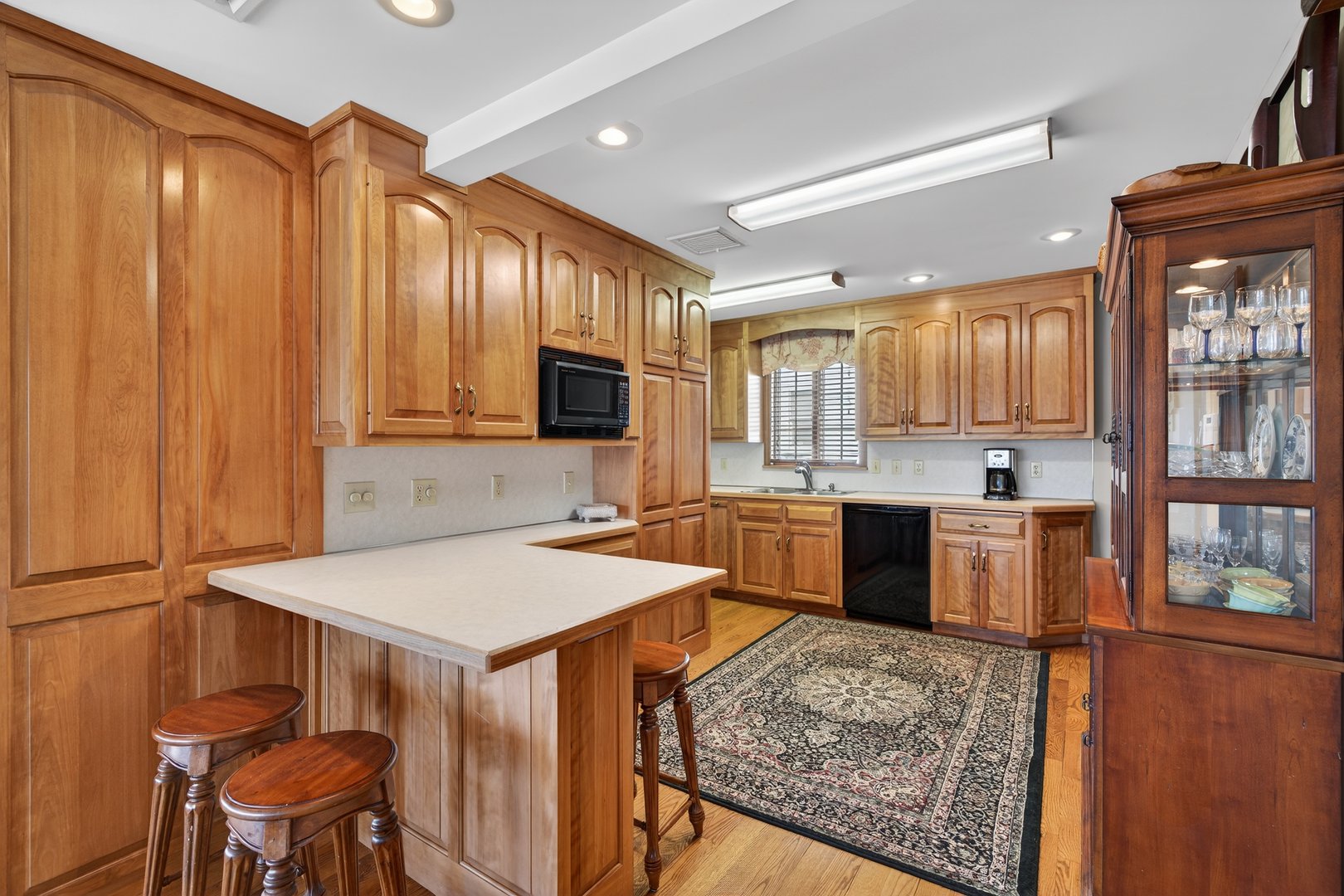 40 Holmes Street Photo 12