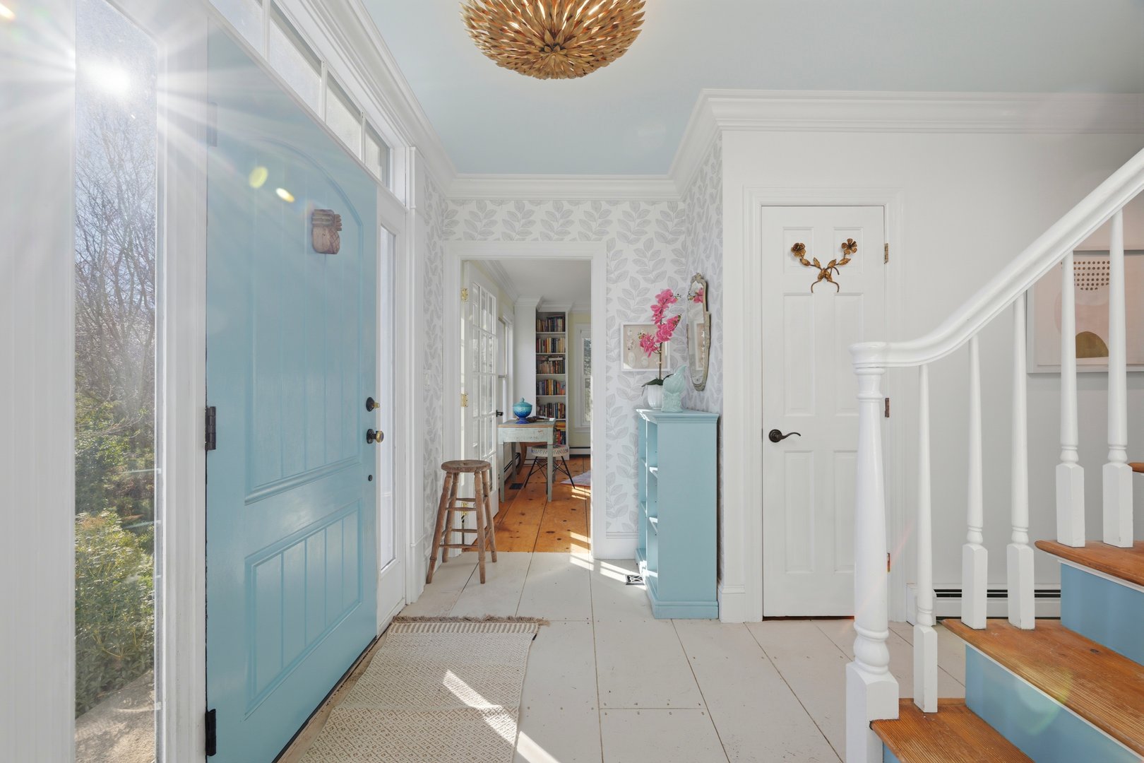 17 Colonial Drive Photo 7