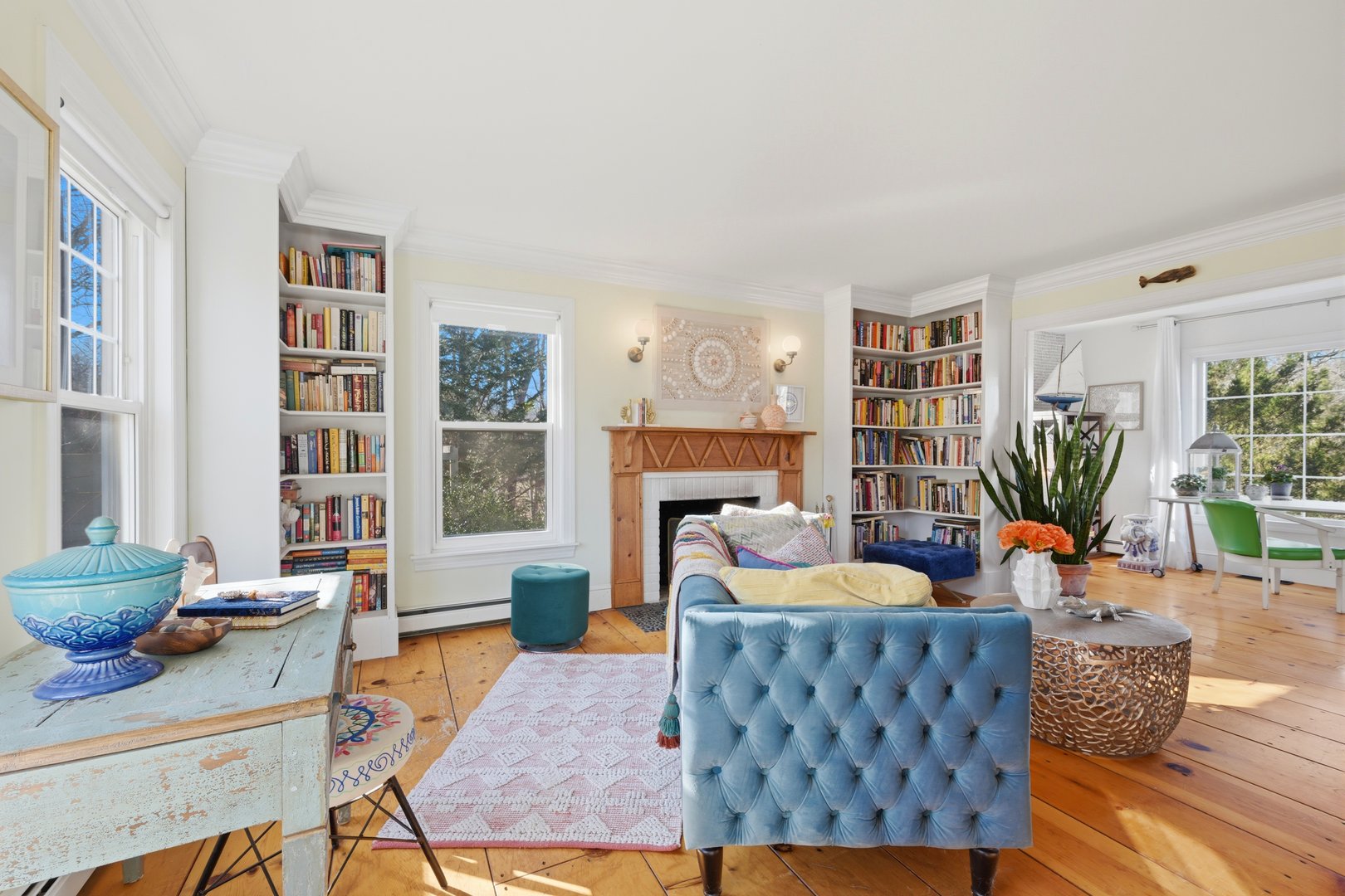 17 Colonial Drive Photo 9