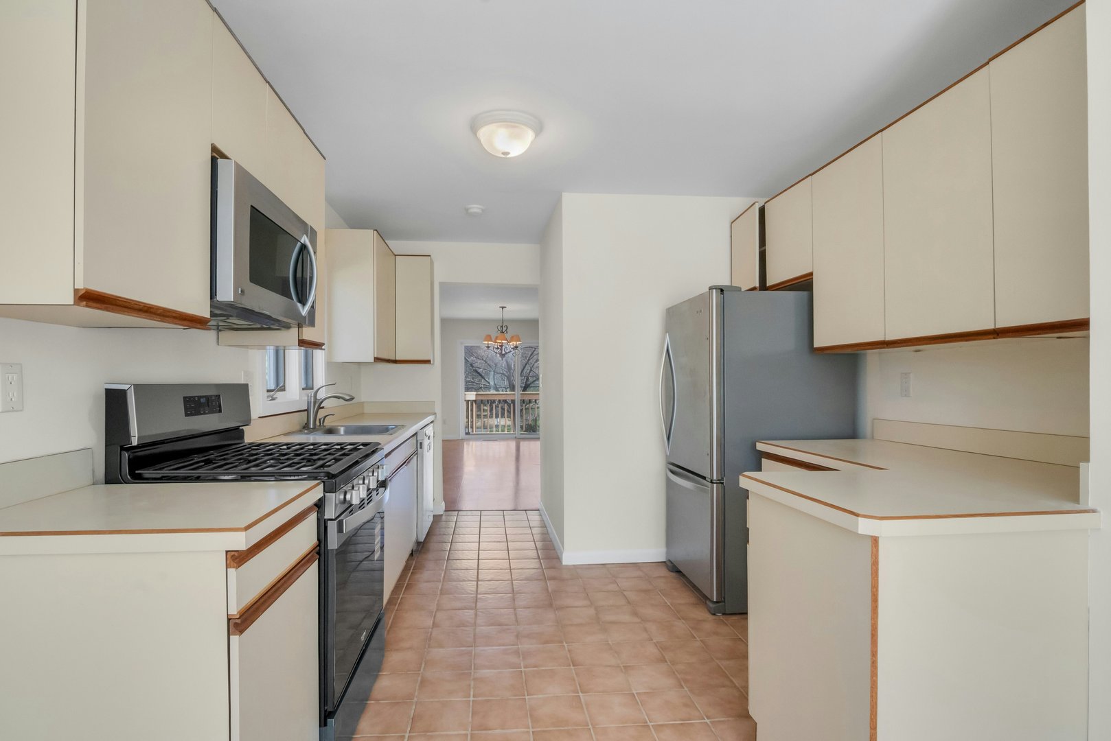 1 Spring Pond Drive #1 Photo 6