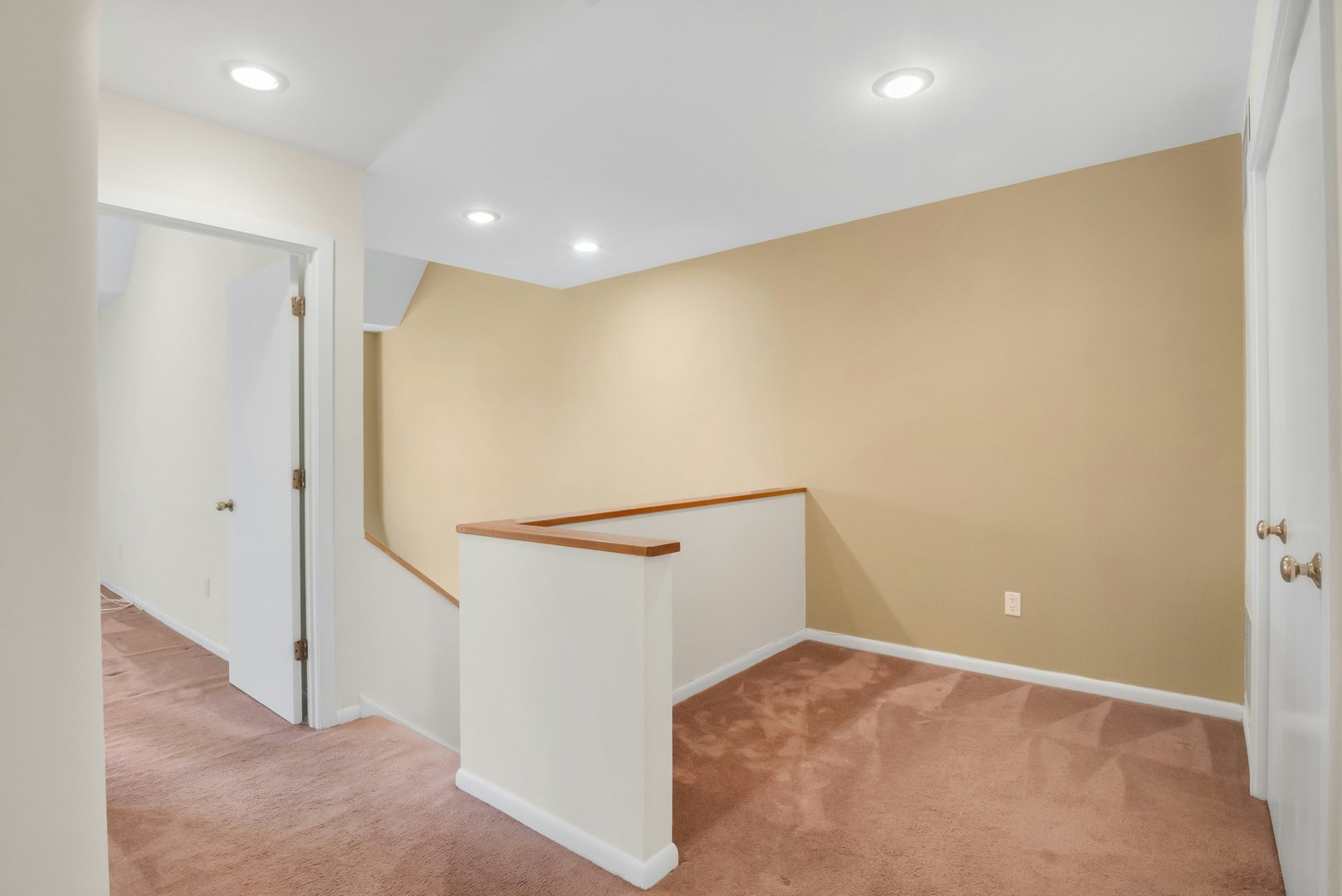 1 Spring Pond Drive #1 Photo 18