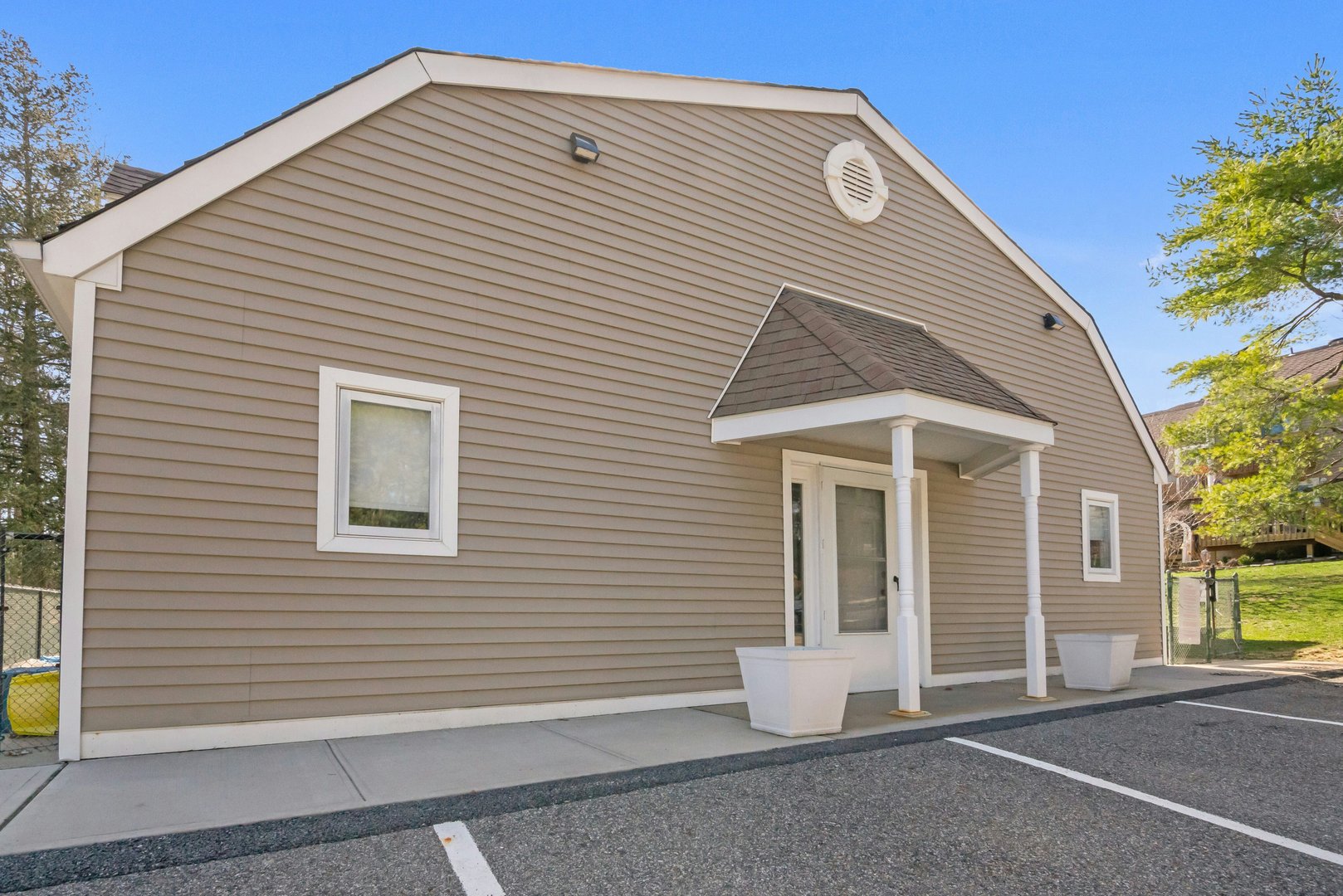 1 Spring Pond Drive #1 Photo 32