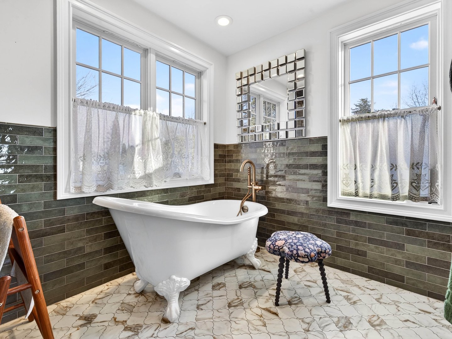 77 Masons Island Road Photo 18