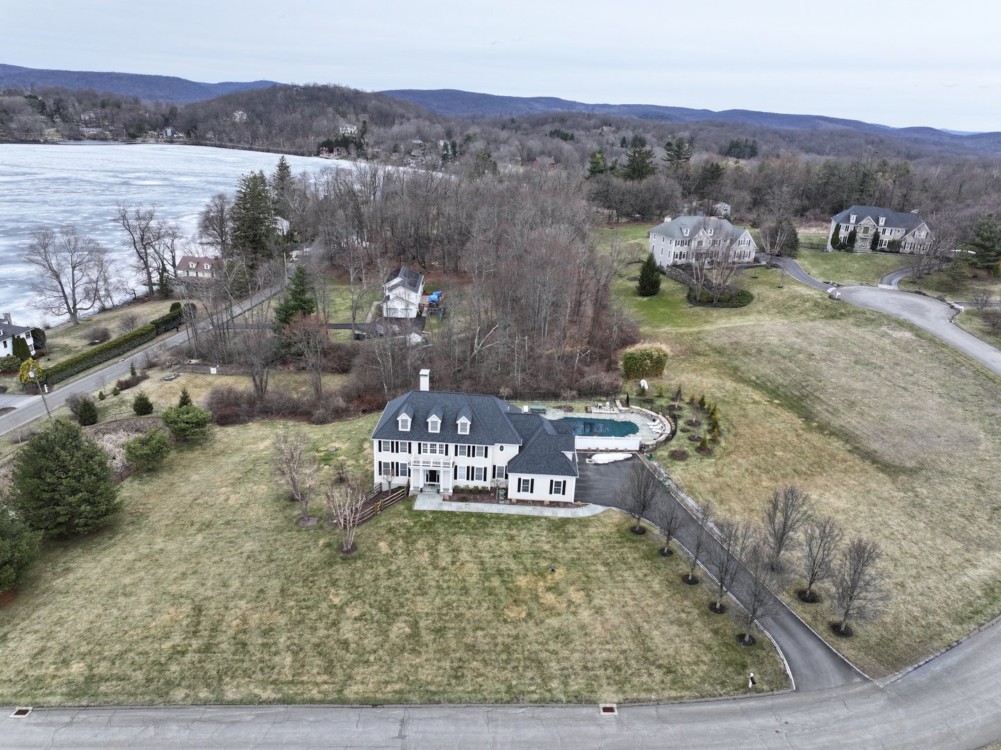 1 Meadow Ridge Drive Photo 37