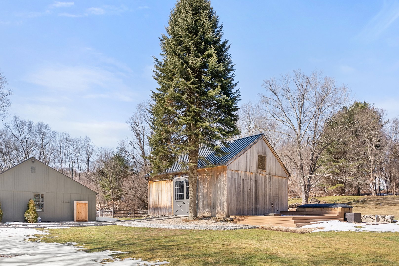 382 Weekeepeemee Road Photo 37