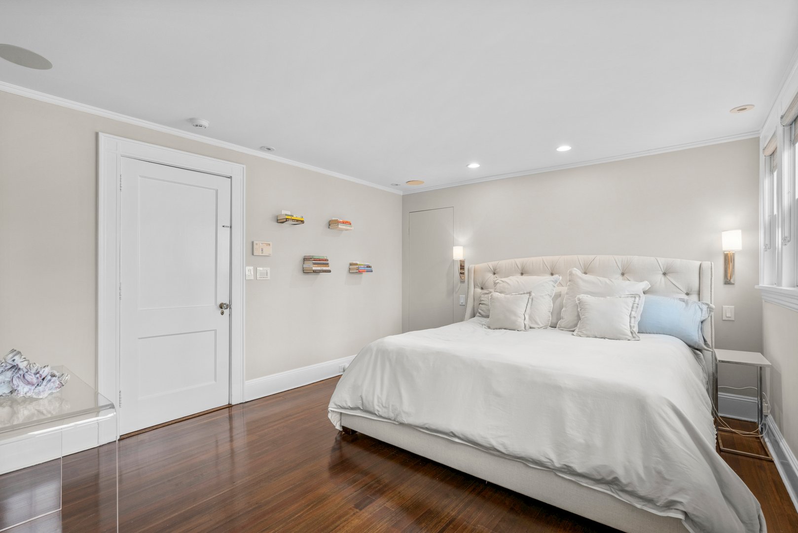 584 Forest Avenue Photo 22