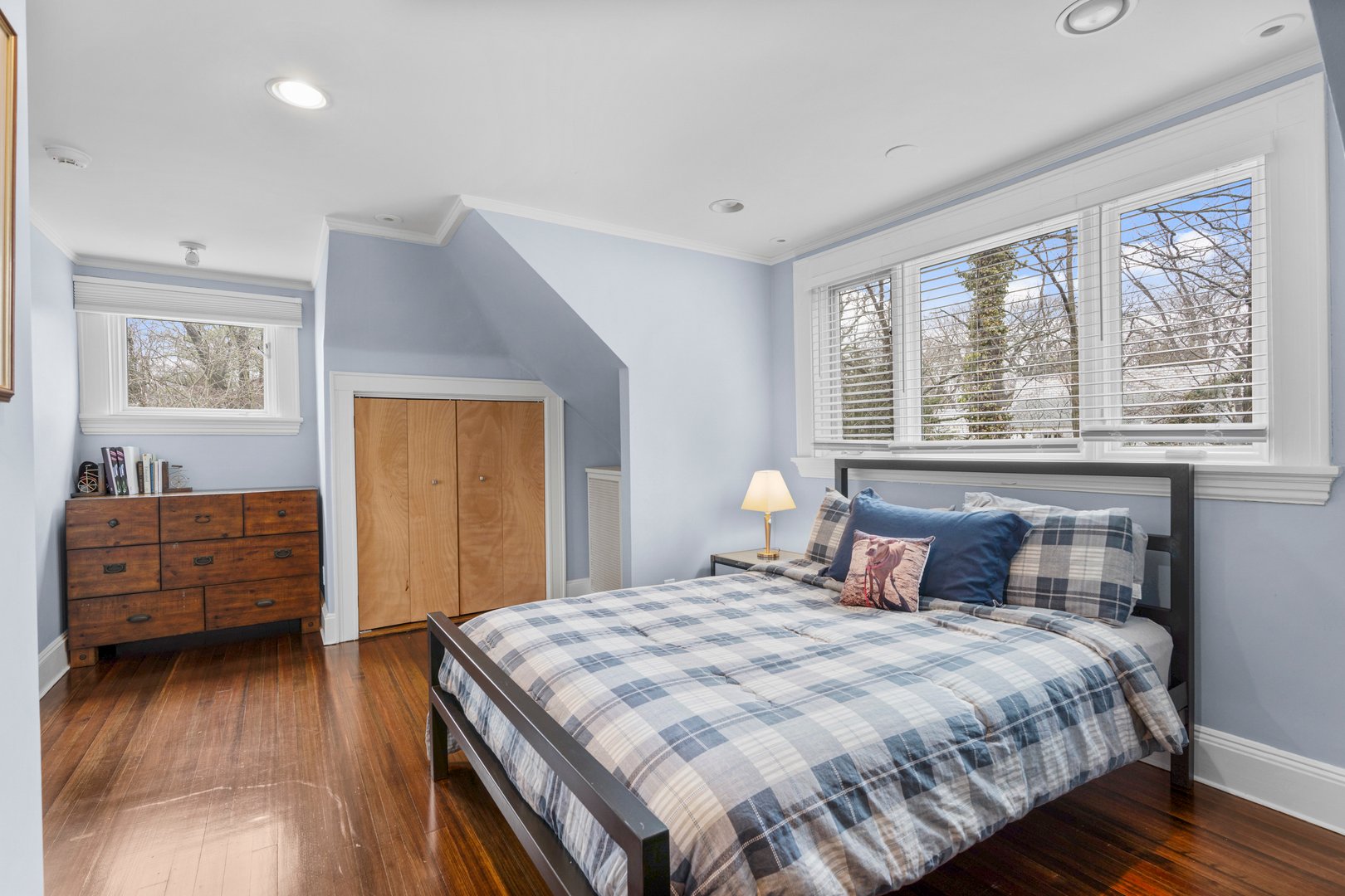 584 Forest Avenue Photo 26