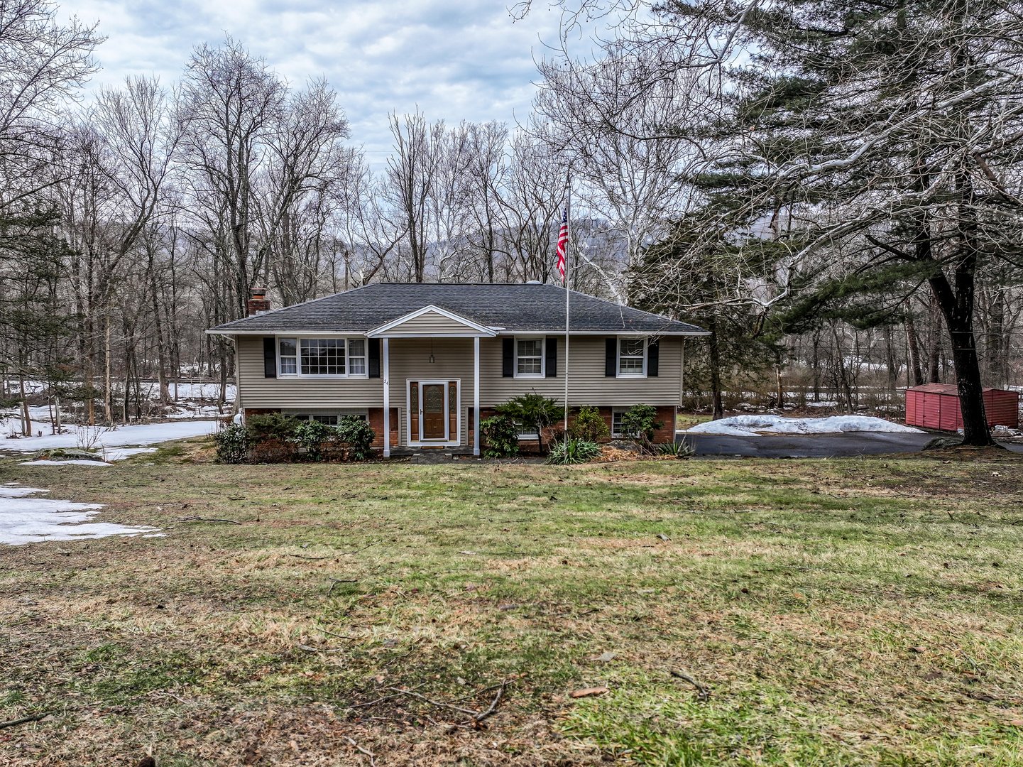 24 Prospect Drive Photo 2