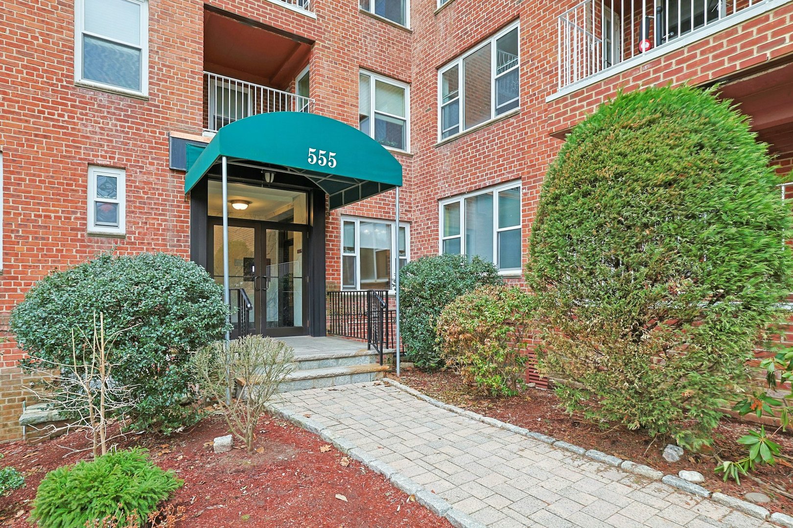 555 Broadway  #6E Photo 1