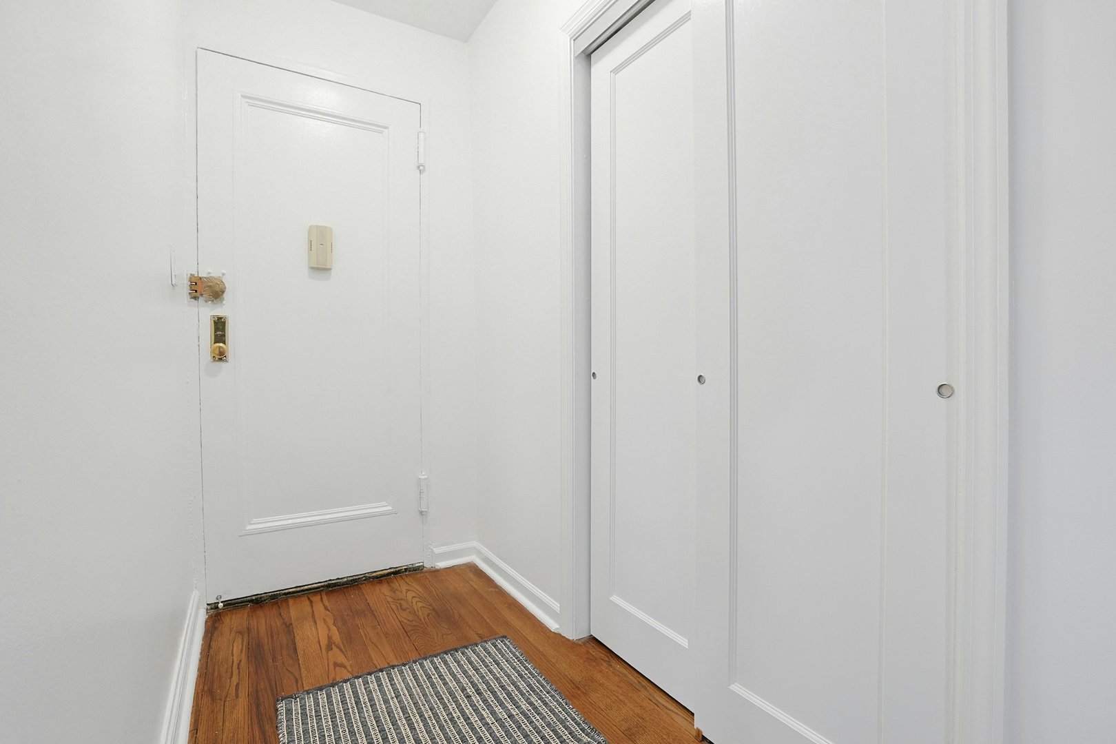 555 Broadway  #6E Photo 4