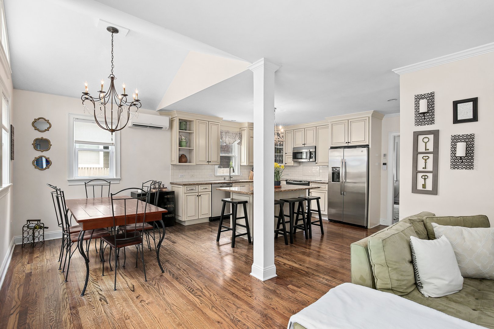 8 Goldwin Street Photo 7