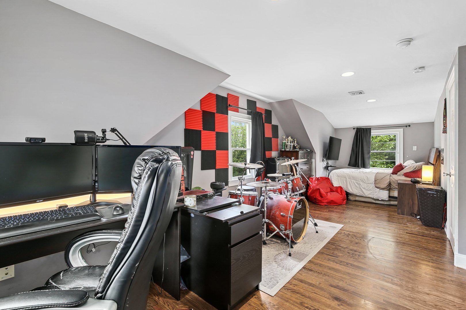 8 Goldwin Street Photo 15