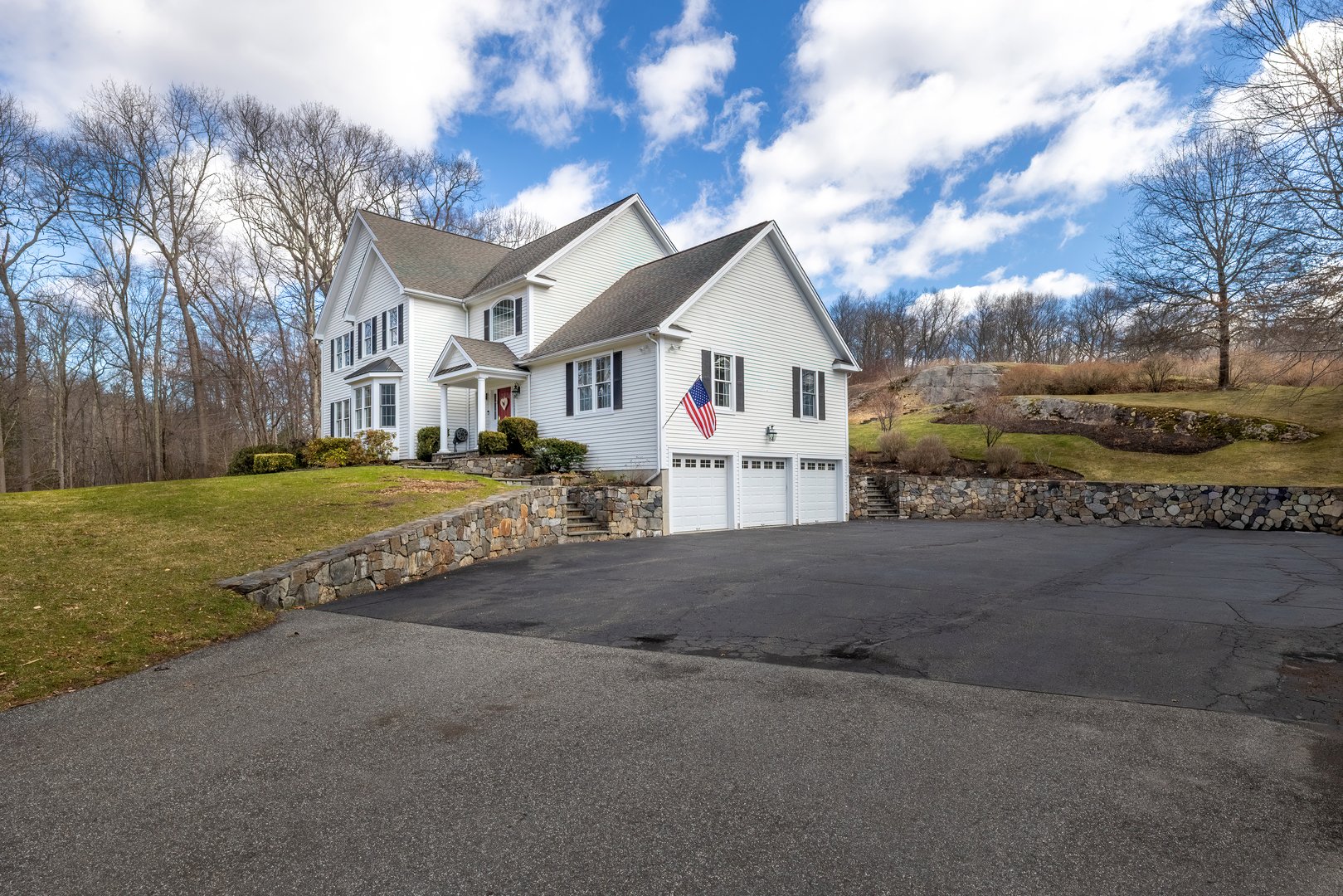 98 Hopewell Woods Road Photo 2