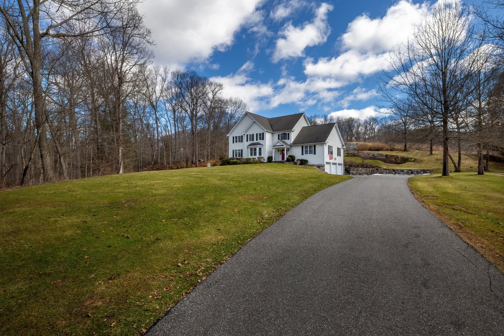 98 Hopewell Woods Road Photo 1