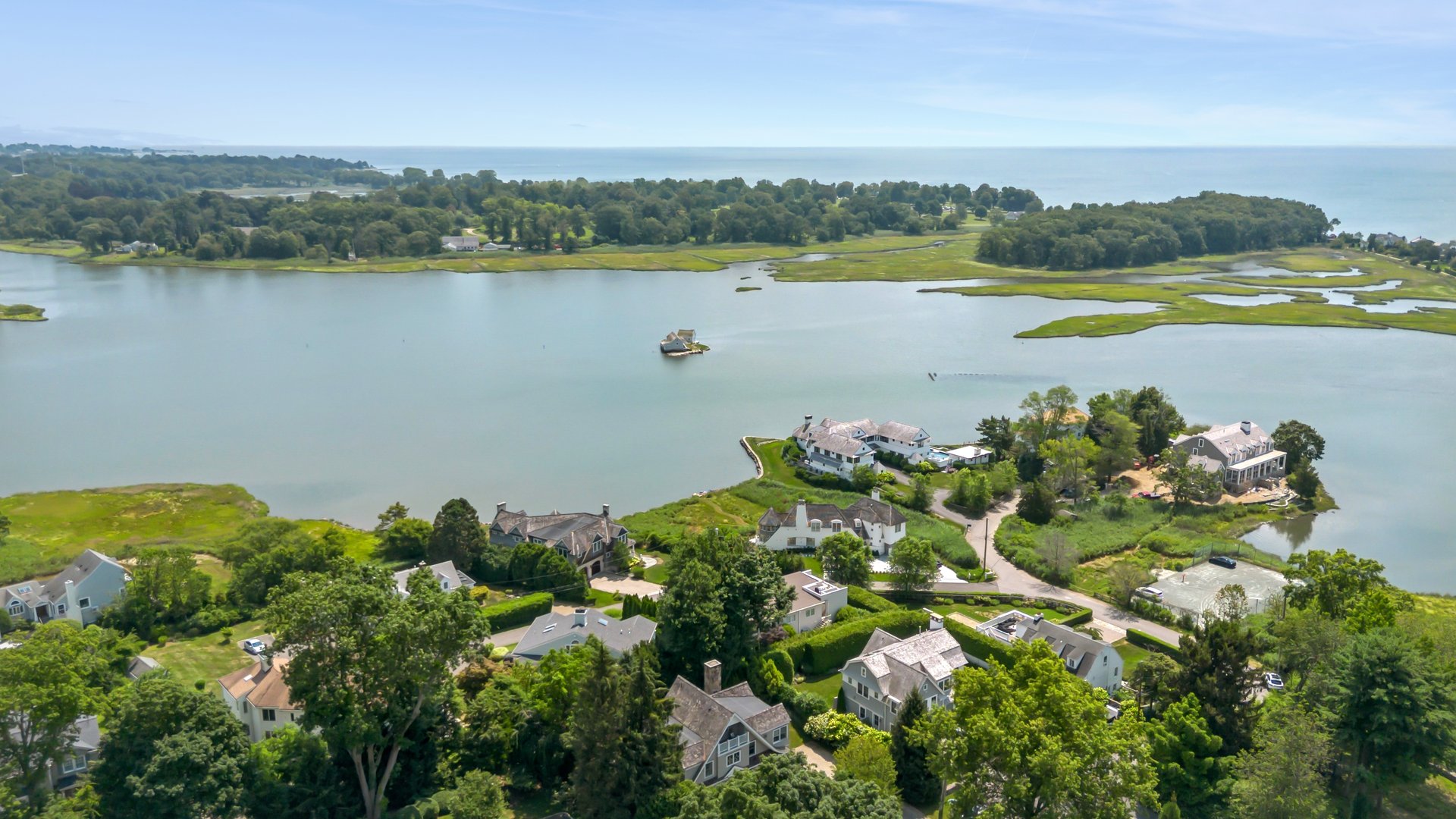 11 Edgewater Hillside Photo 2