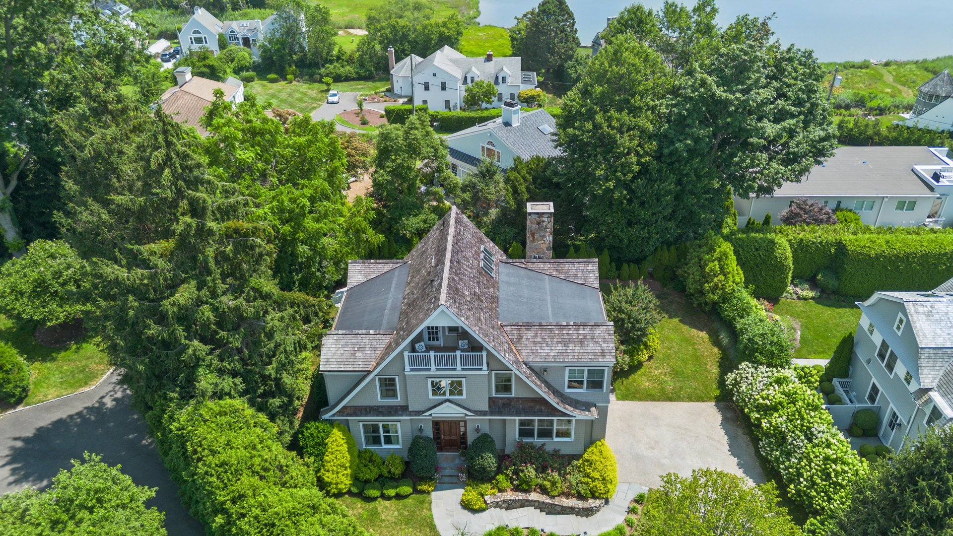 11 Edgewater Hillside Photo 33