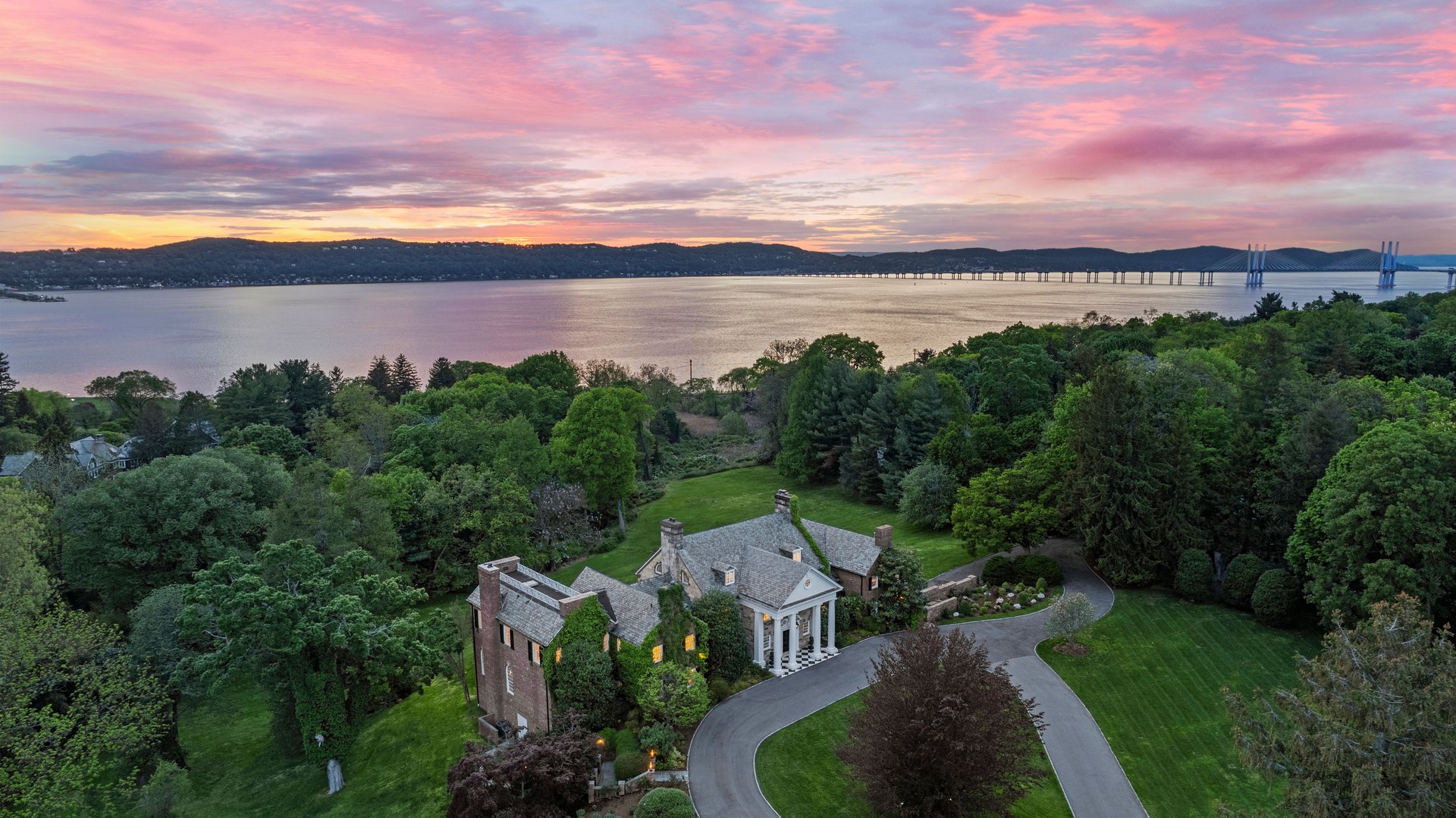 2 Fargo Lane Photo 2