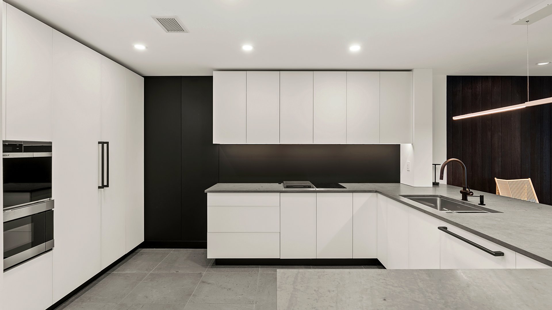 424 N Hemlock Ln Photo 7