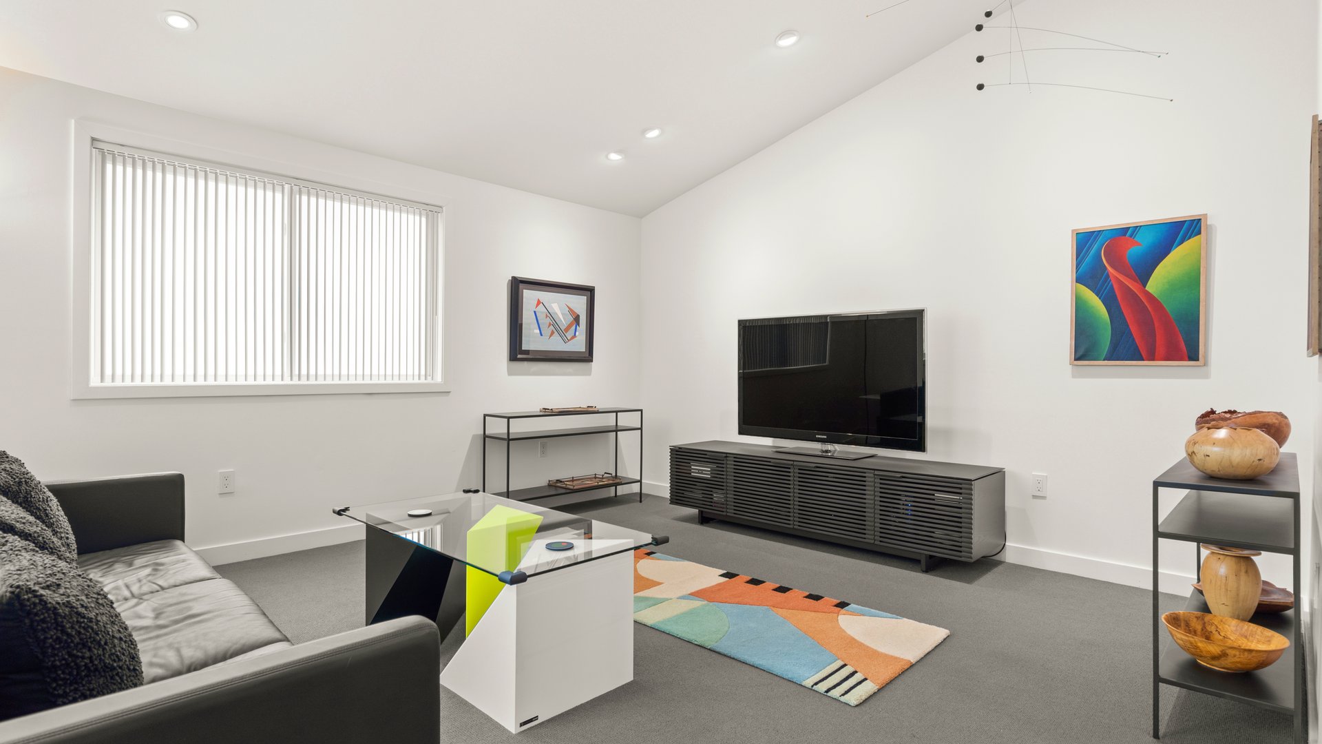 424 N Hemlock Ln Photo 13