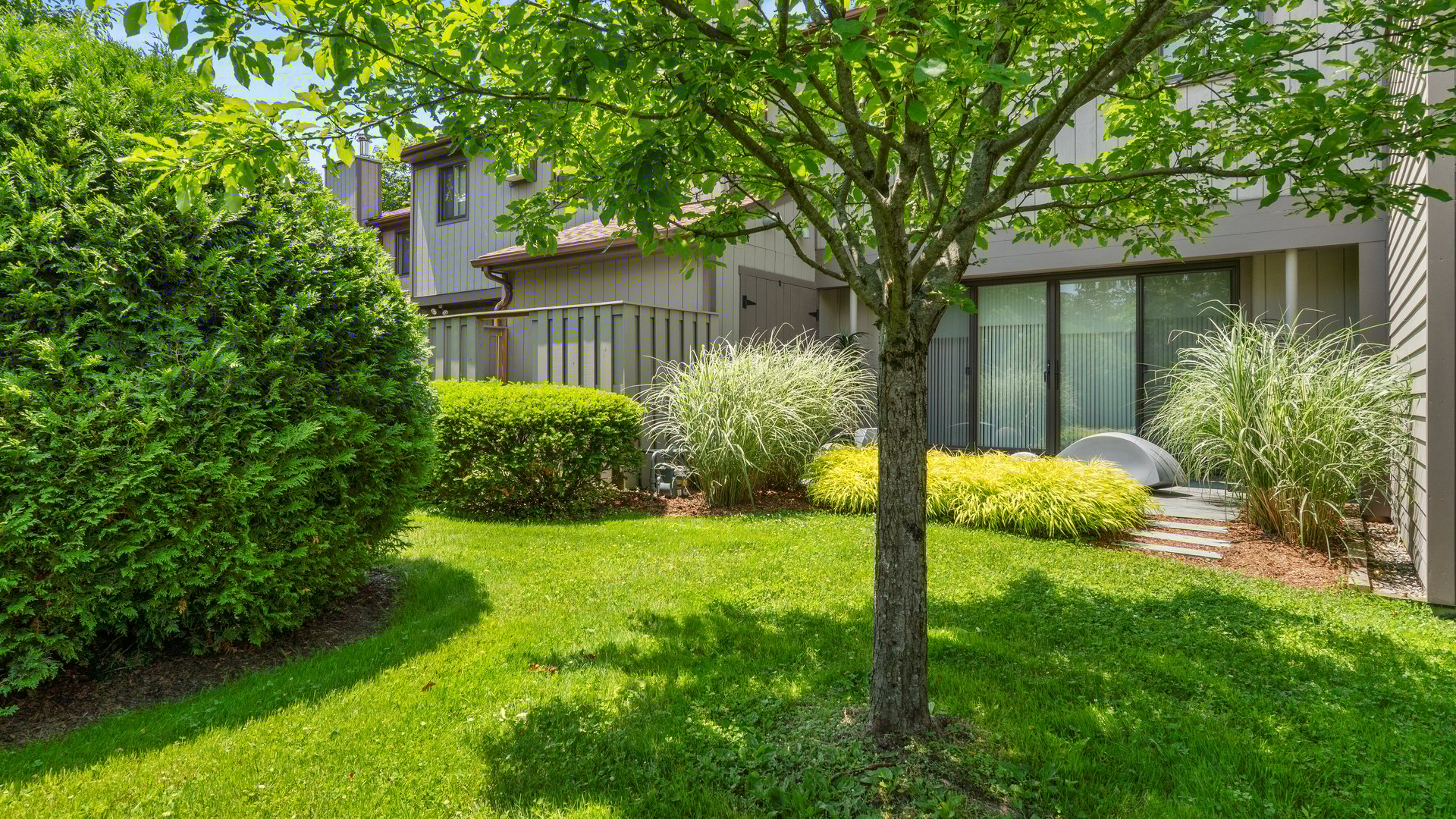 424 N Hemlock Ln Photo 32