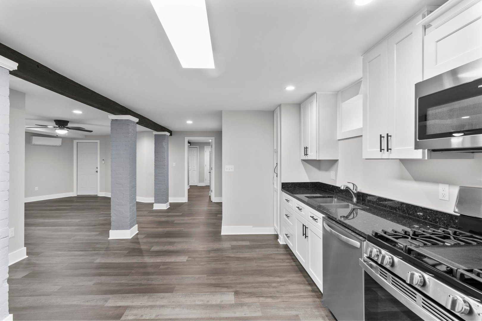 548 Ferry Street Photo 3