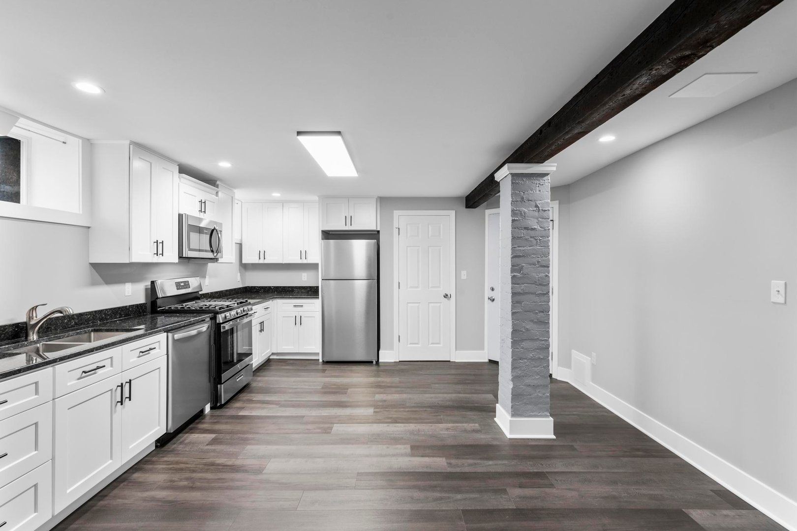 548 Ferry Street Photo 6