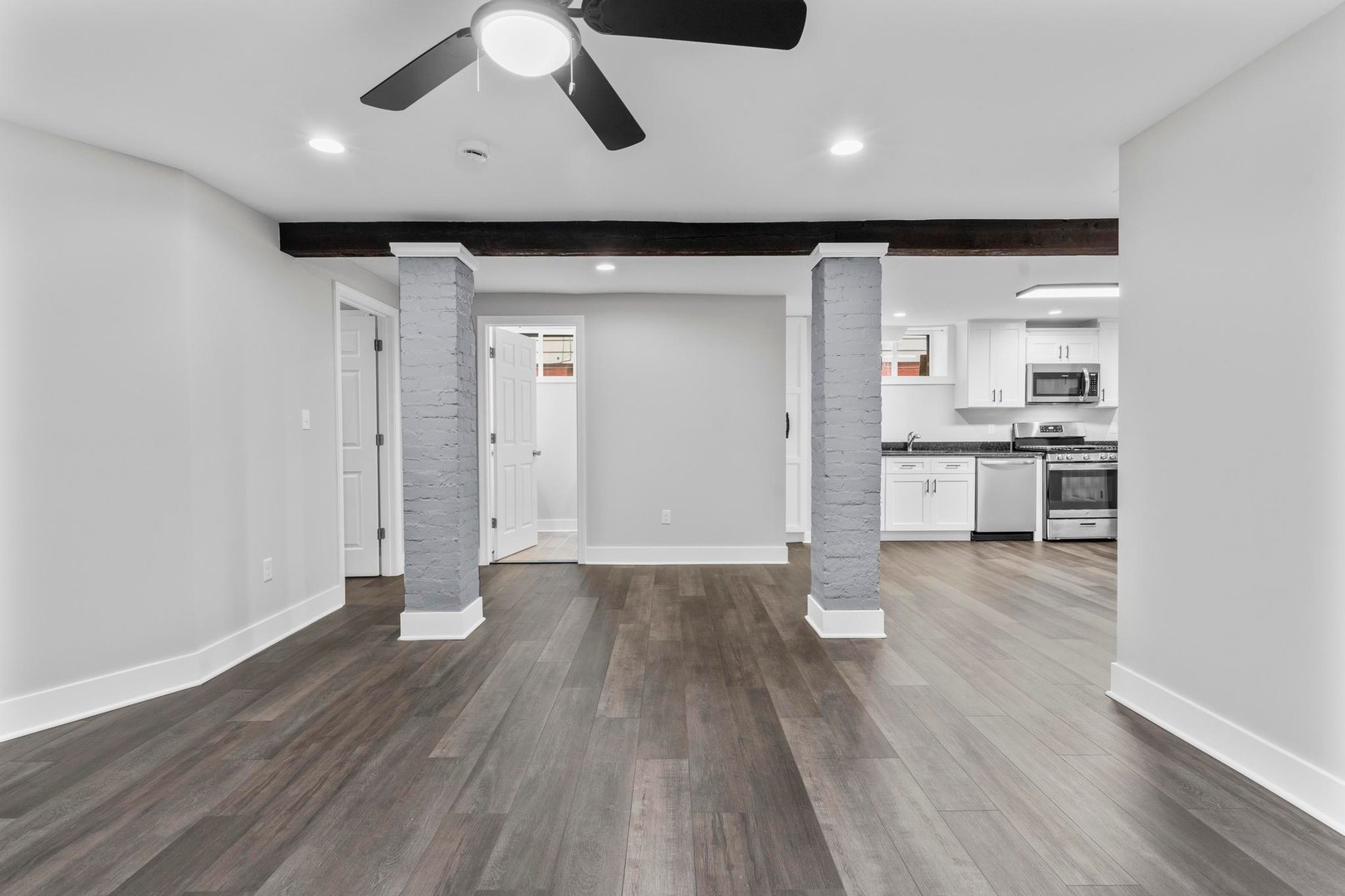 548 Ferry Street Photo 8