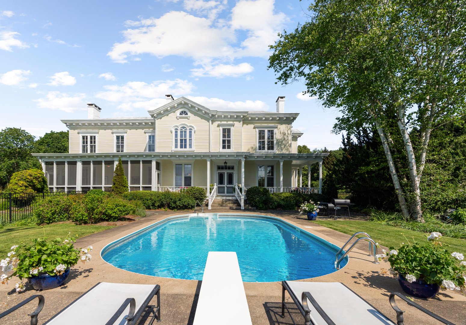 259 North Main Street Photo 2