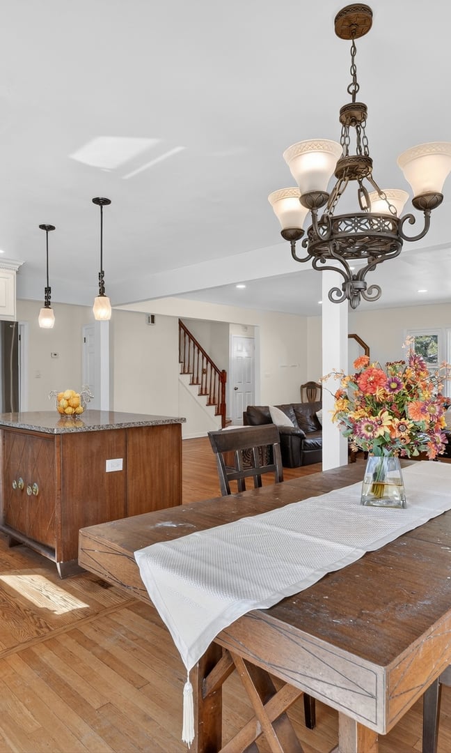 82 Taxter Road Photo 9