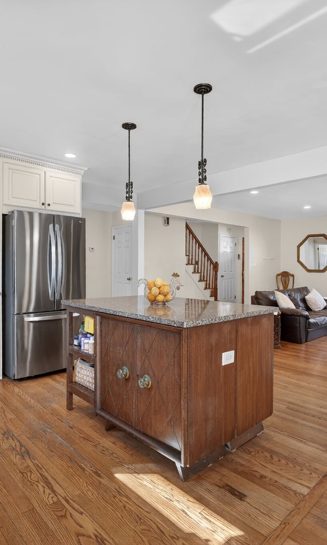 82 Taxter Road Photo 10