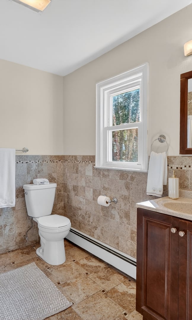 82 Taxter Road Photo 21