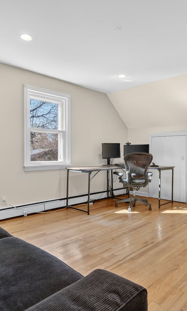 82 Taxter Road Photo 24