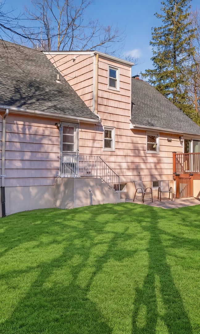 82 Taxter Road Photo 32