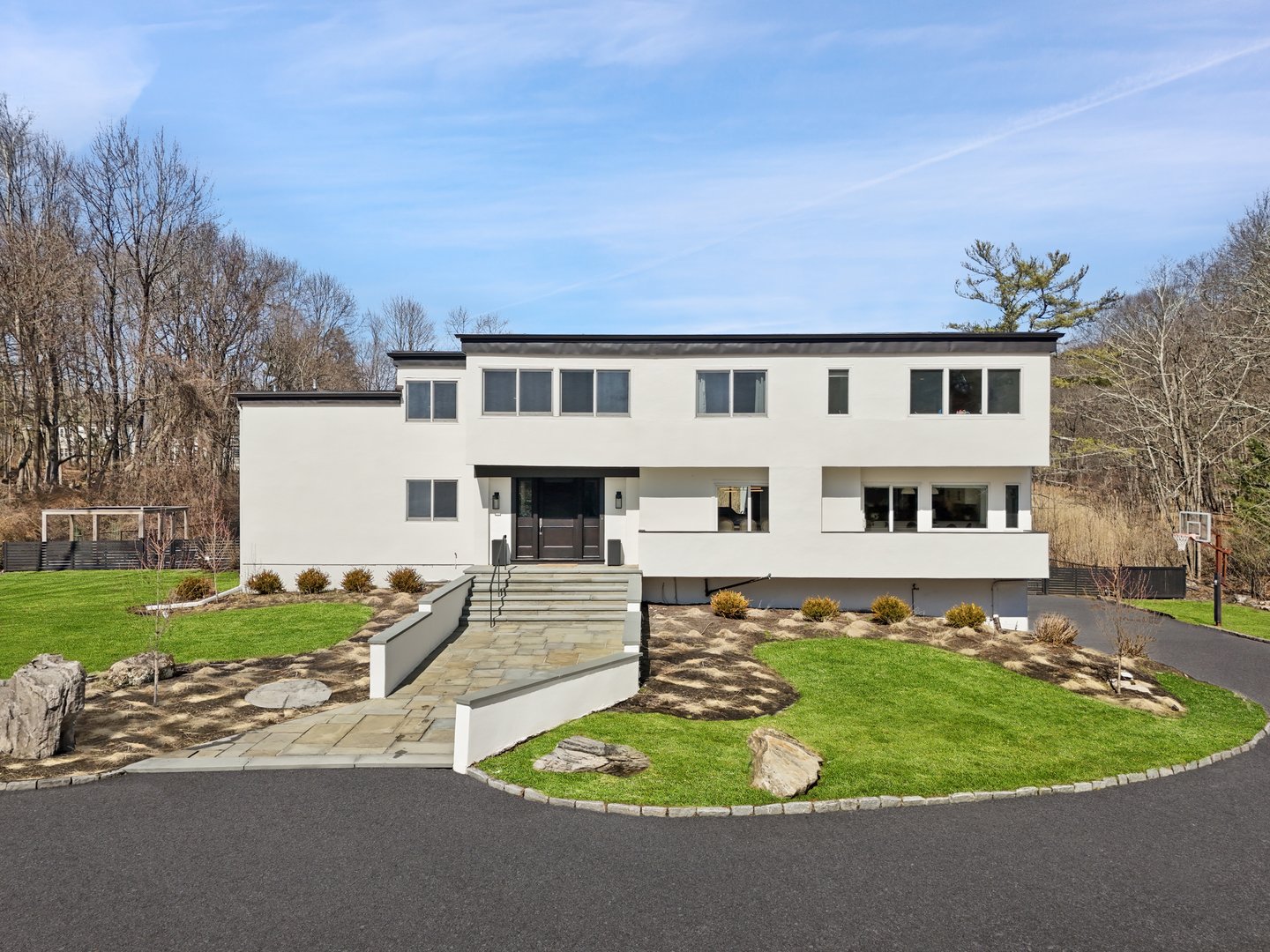 15 Haights Cross Road Photo 1