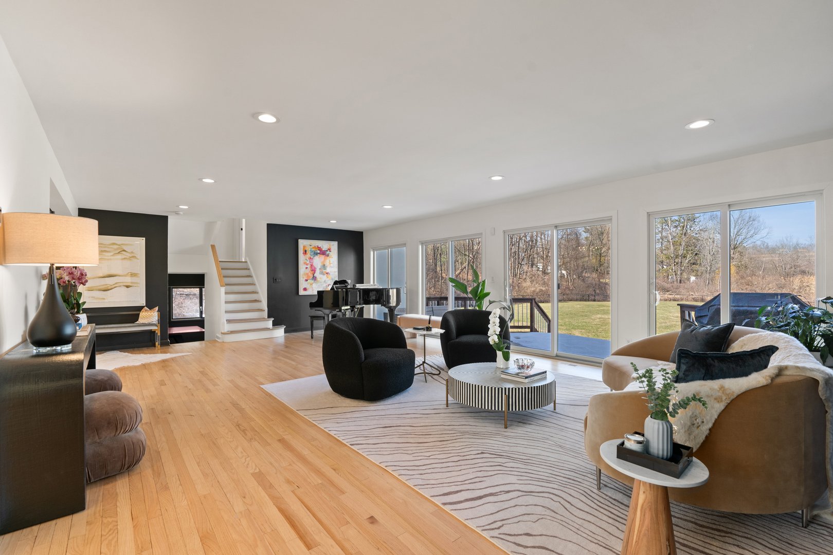 15 Haights Cross Road Photo 6