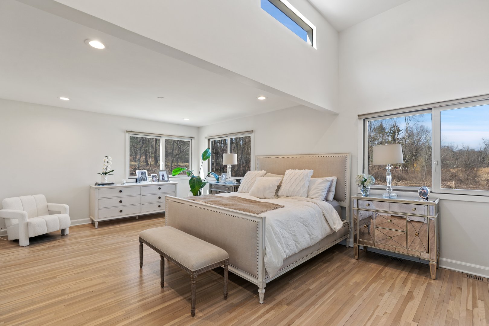 15 Haights Cross Road Photo 22