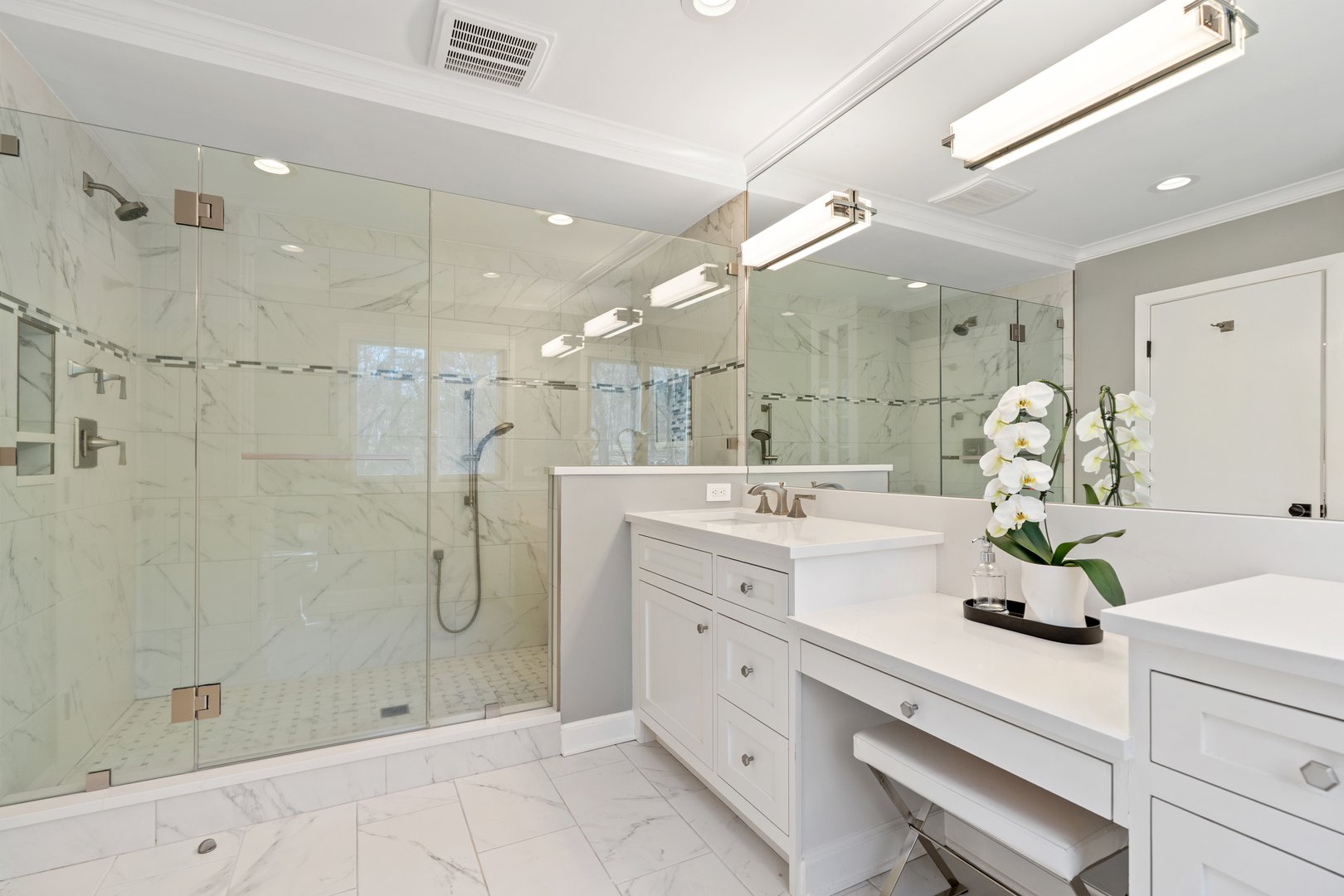 15 Haights Cross Road Photo 24