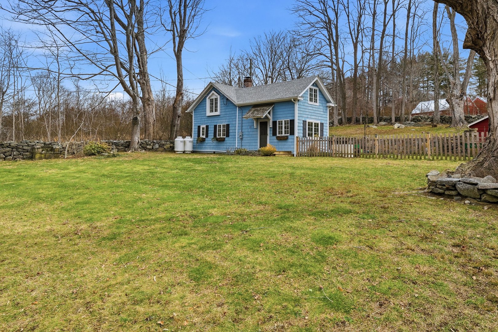 134 Sterling City Road Photo 1