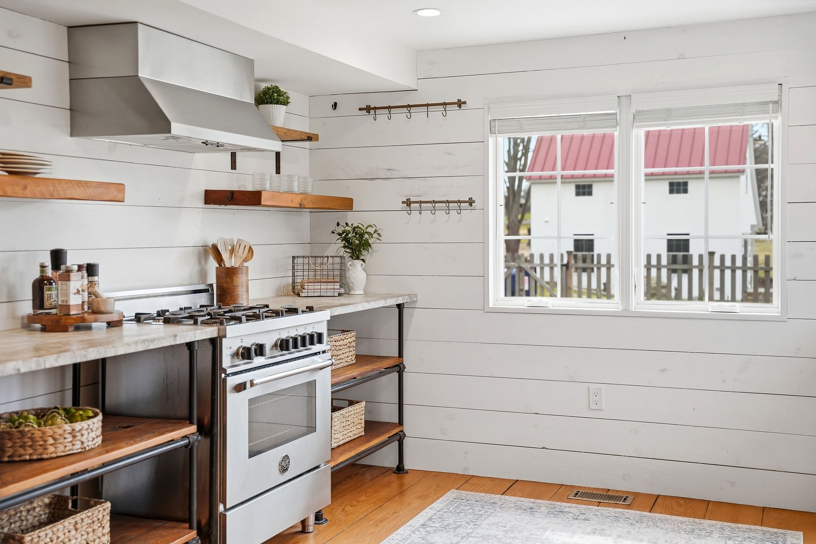 134 Sterling City Road Photo 8