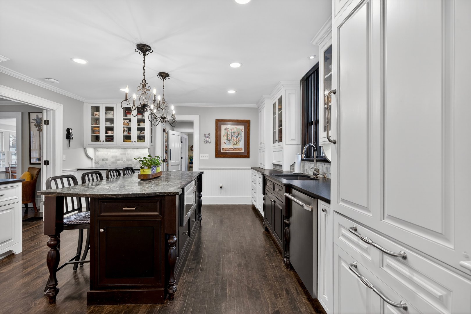 101 North Main Street Photo 10