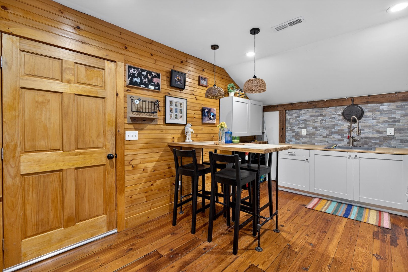 101 North Main Street Photo 36