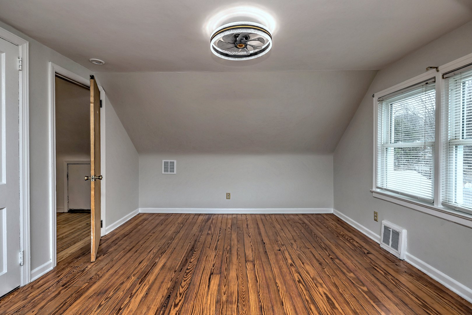 76 Luther Street Photo 32