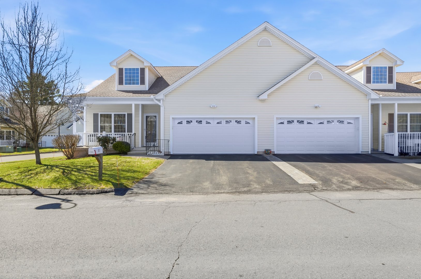 1 Fairfield Court #1 Photo 1