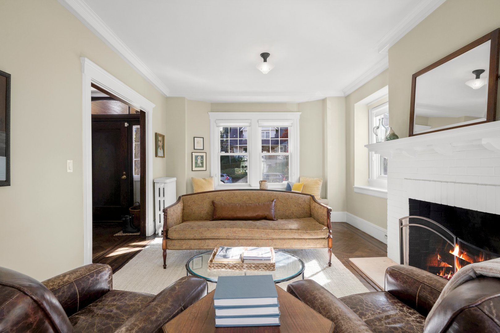 75 Young Avenue Photo 7