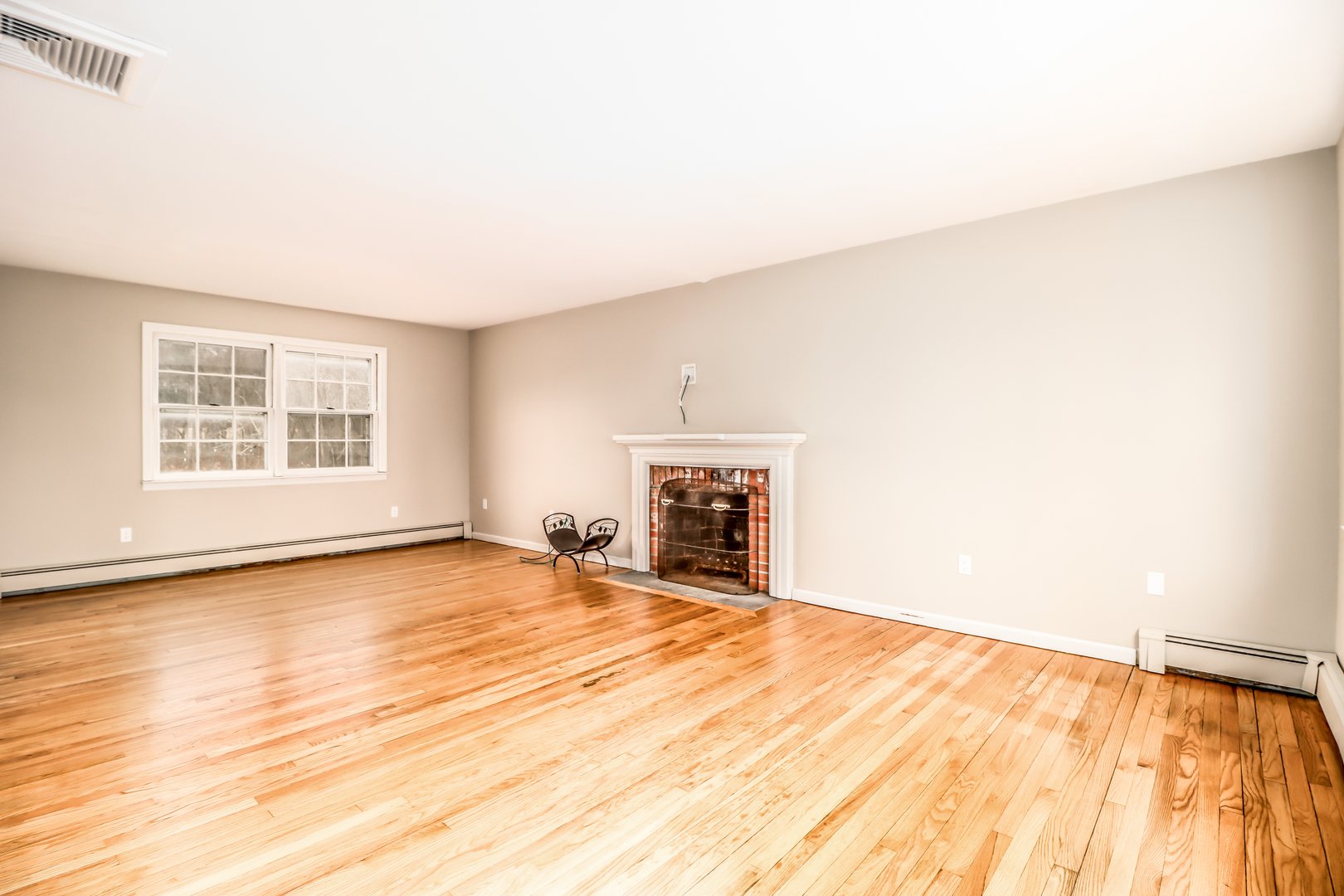 408 Hut Hill Road Photo 12