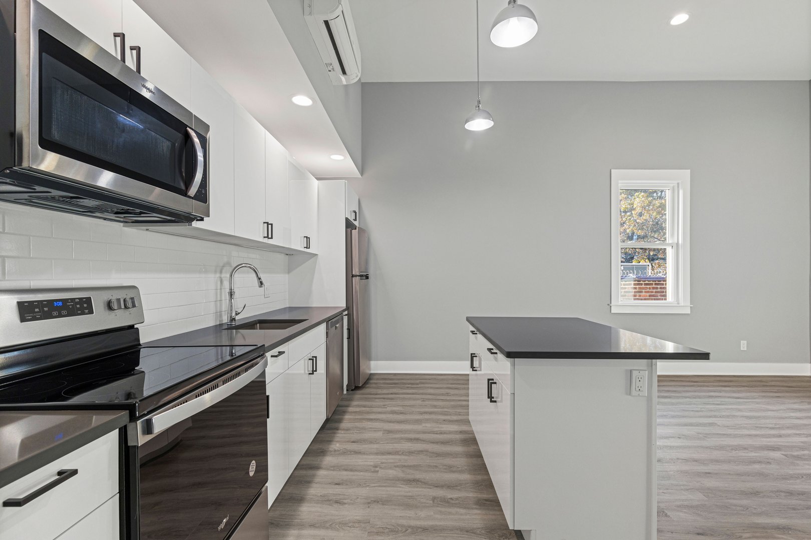 47 Beekman Avenue  #34 Photo 3