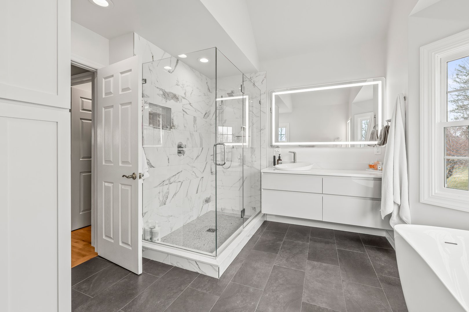 43 Regan Road Photo 28